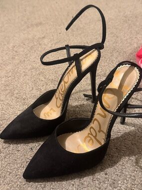 Sam Edelman Black Pointed-Toe Ankle-Strap Stiletto Heels